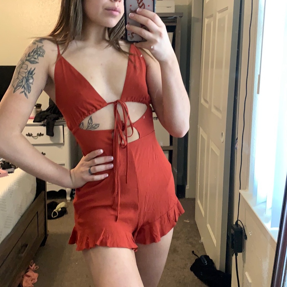 RUST RED STRAPPY ROMPER